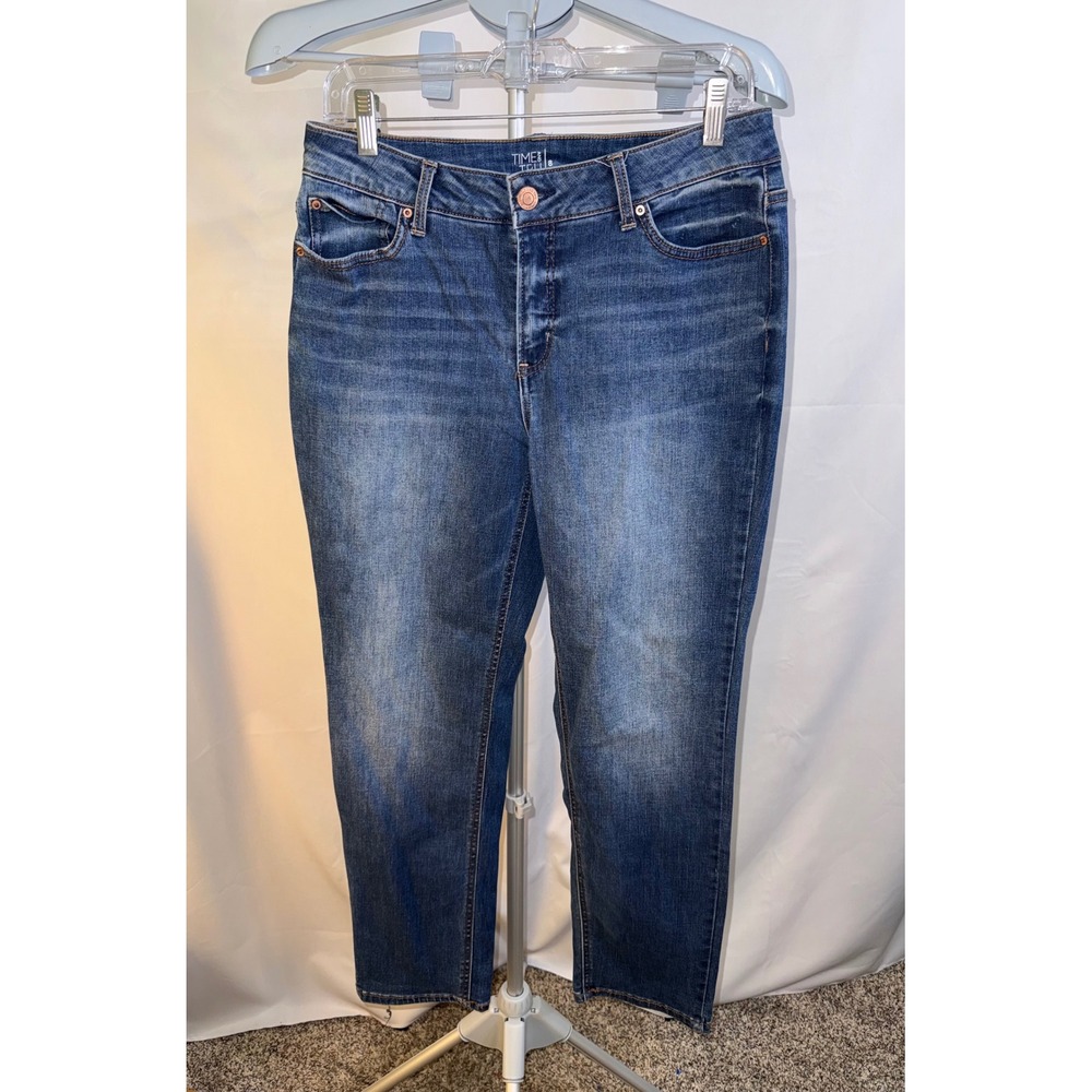 Time and Tru Womens Straight Leg Jeans Medium Wash Denim Blue Size 8